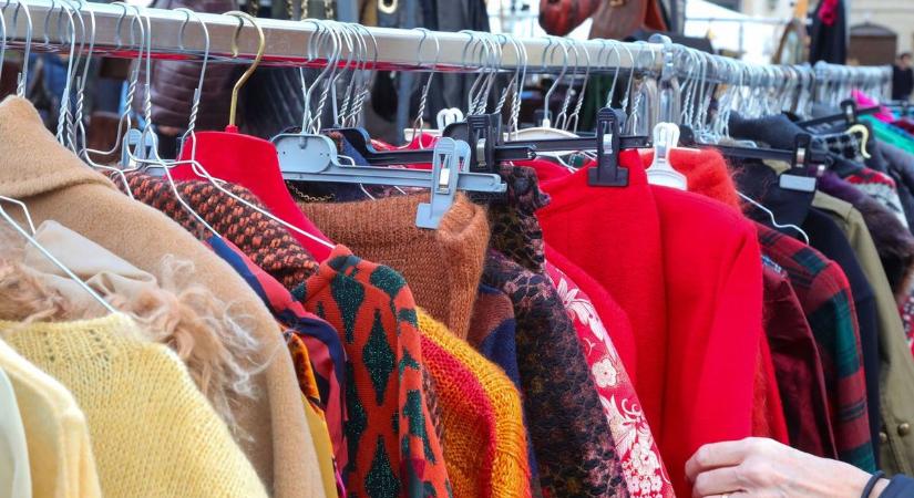 Ruhára van szükséged? Most ingyen juthatsz hozzá Szekszárdon