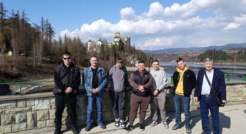 A tanteremtől a világraszóló technológiáig: Lengyelországban jártak a LETIA OB győztesei