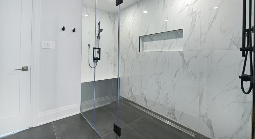 Viszlát, klasszikus fürdőkádak és zuhanyzók: egy új megoldás hódít a fürdőszobákban