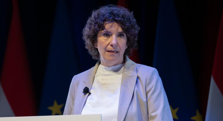 Dobrev Klára: Három körzetben is visszalépnek a DK jelöltjei