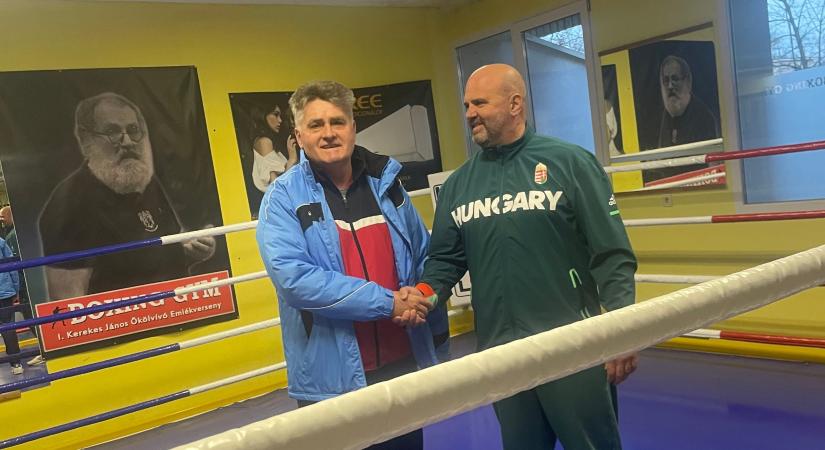 Együttműködés kötött a Cseresnyés Kollégium és a Gurigás Ökölvívó Egyesület