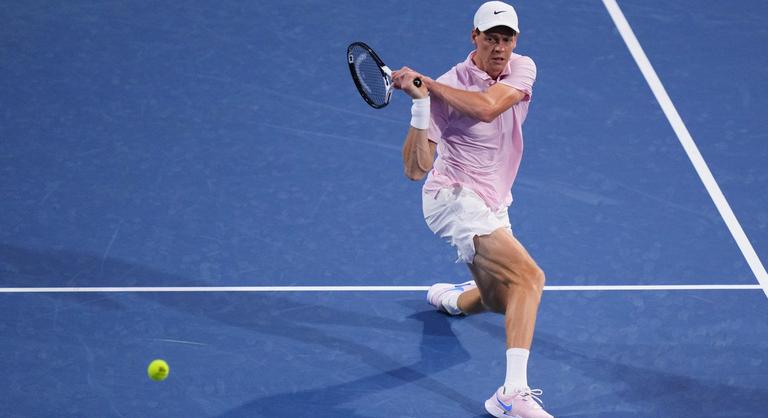 Nagyon közel járt hozzá, mégsem szakadt meg Jannik Sinner elképesztő sorozata Miamiban