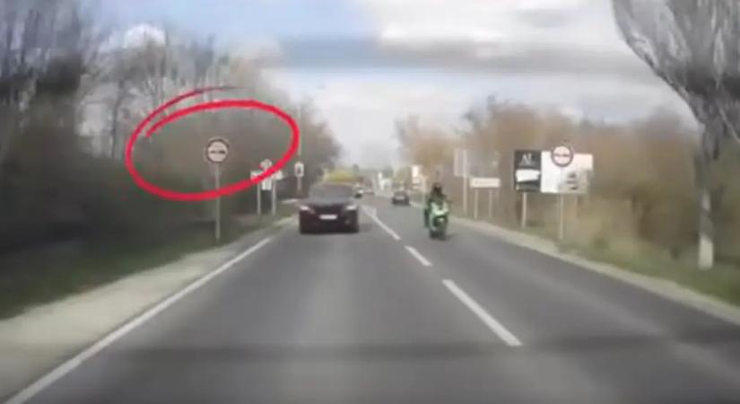 Korán kezdte az előzést: kitalálod, milyen autó mellett száguldott el?