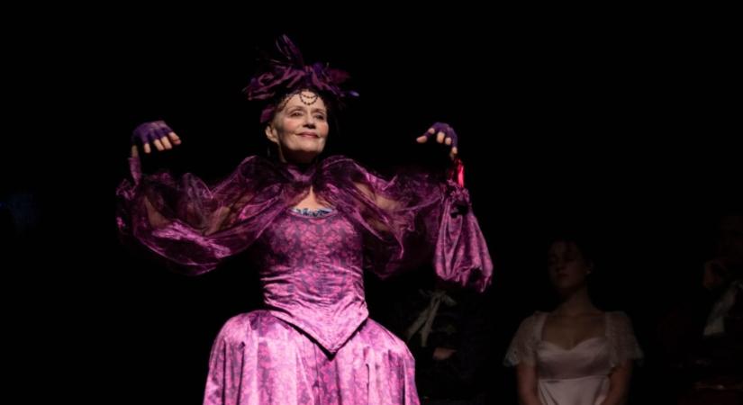 Idén Nagy-Kálózy Eszternek ítélték a Psota Irén-díjat