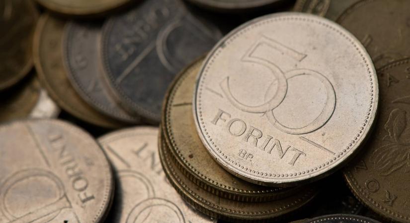Nézzen bele a pénztárcájába: vagyonokat érhet ez a különleges 50 forintos érme