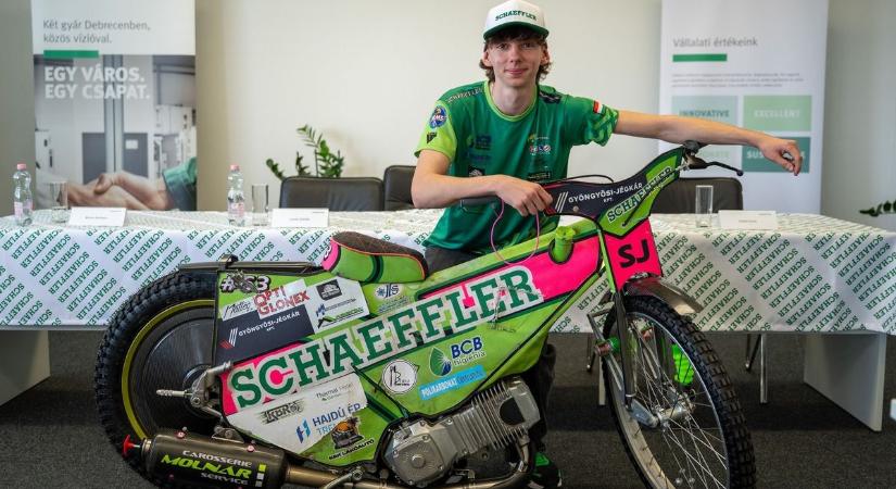 Nagy debreceni cég állt Lovas Zoltán mögé