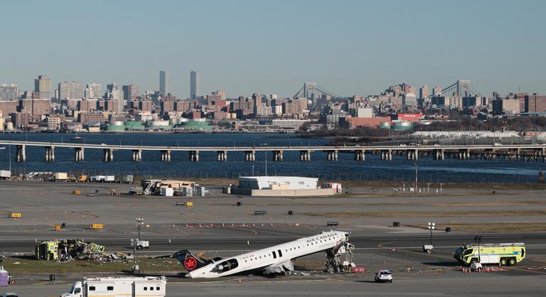 Hónapokkal korábban figyelmeztettek a New York-i repülőtér aggályaira, a hatóságok mégsem léptek az ügyben