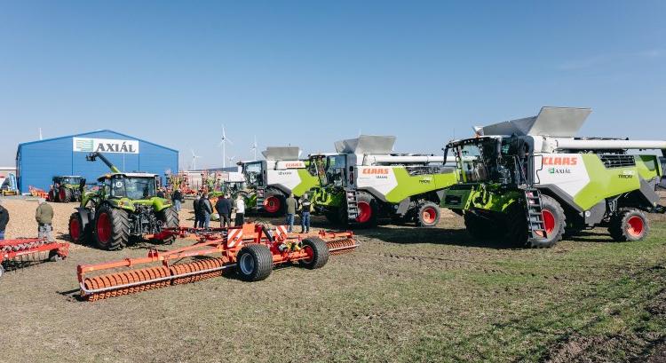 Szervizre, tudásra, alkalmazkodásra épít az AXIÁL