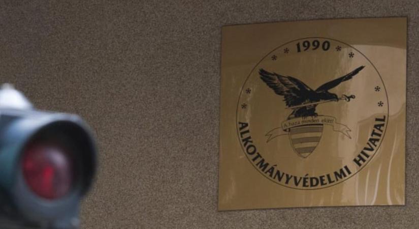 Közzétette jelentését az Alkotmányvédelmi Hivatal, a Tisza Párt kimaradt a dokumentumból