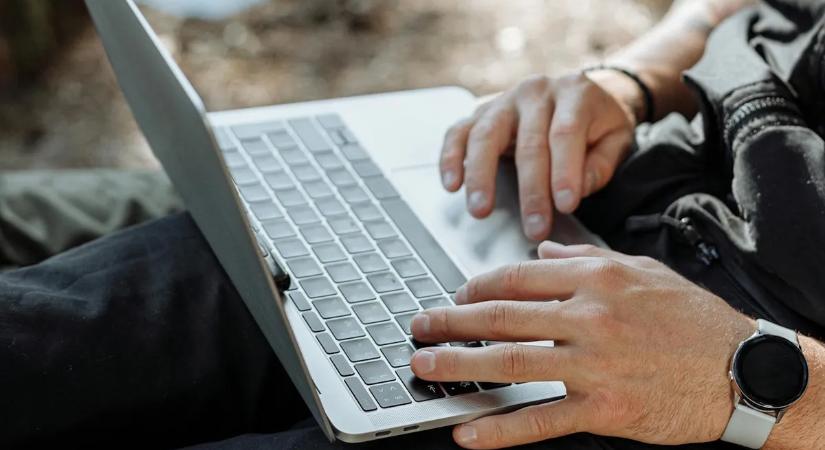 Ennyivel drágulnak a tavasz során a notebookok