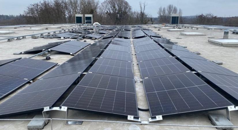 Napelemes rendszer a Schneider Electric MG Zala üzemében