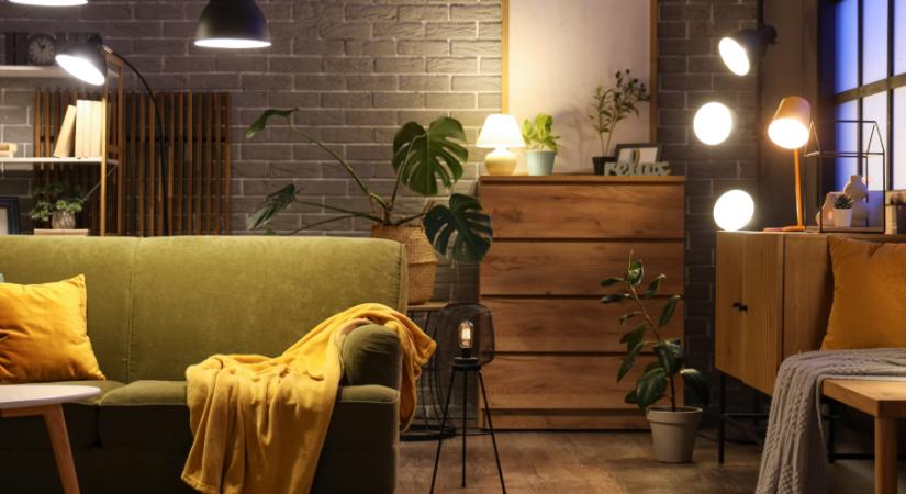 Ints búcsút a semleges színeknek, itt a kanapéárnyalat, ami végre megkapja a neki járó reflektorfényt