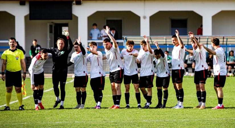 A gyenge sorozat miatt távozott a vezetőedző a tavalyi ezüstérmestől