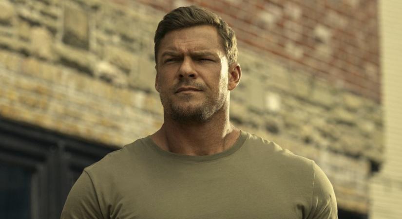 Új fordulat Alan Ritchson rendőrségi ügyében