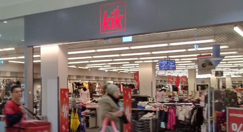 Elindították az üzletbezárásokat a Kik központjából, a magyarországi piac is érintett lehet