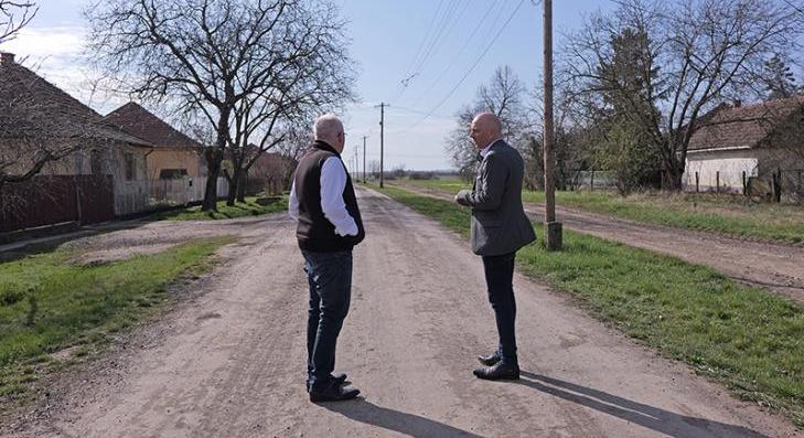 Megújulhat a Viszneki út Karácsondon 