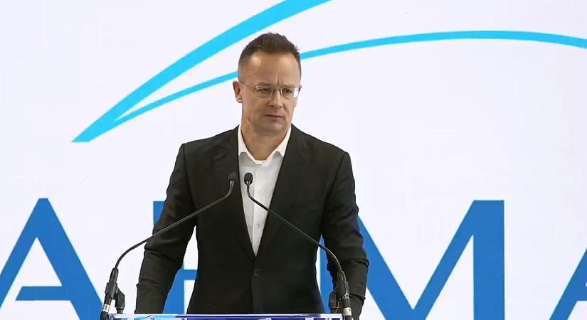 Szijjártó Péter közölte: Európa egy minden eddiginél durvább energiaellátási válság előtt áll