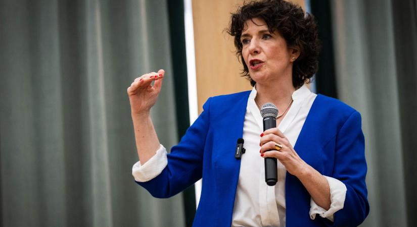 Dobrev Klára bejelentette, hogy három választókerületben visszalépnek a DK-s jelöltek