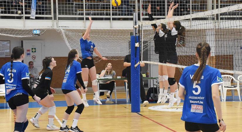 Vegyes eredményekkel zártak csapataink a röplabda NB II.-ben – galériával