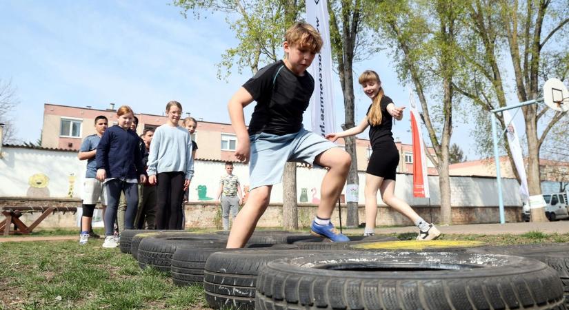 Teljesen megőrültek a gyerekek ezért az óráért Kiskundorozsmán