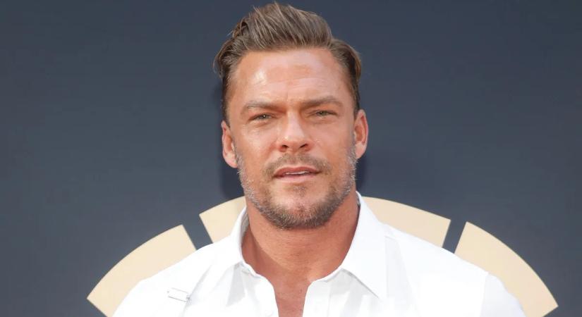 Alan Ritchson utcai bunyójáról előkerült egy testkamerás felvétel, így úszta meg a sztár