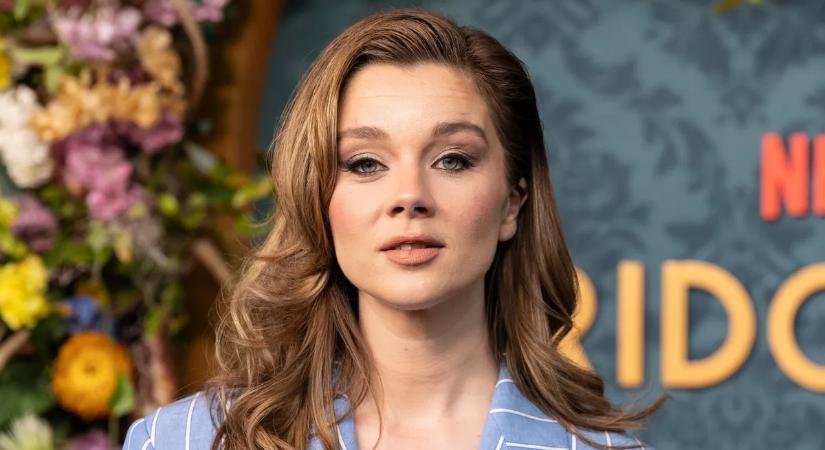 „Eloise-t akarjuk!” – a Bridgerton család rajongói dühöngenek az új évad miatt