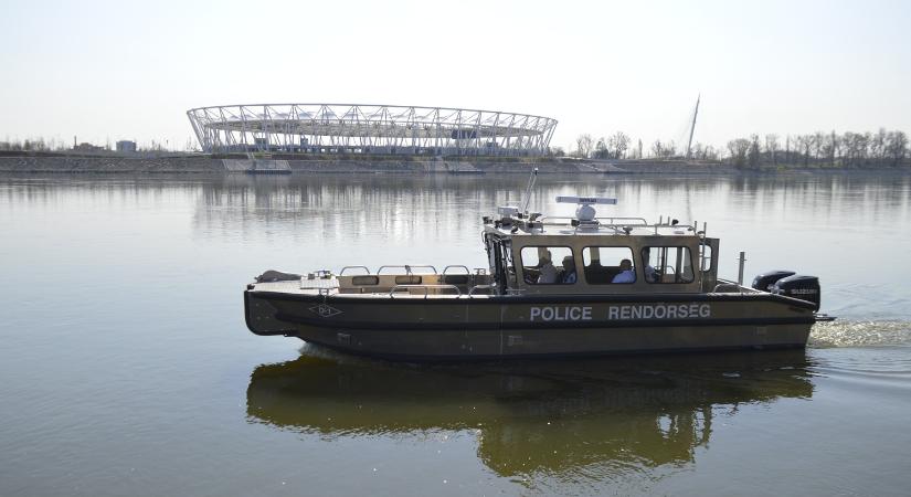 A rendőrök új járművének nincs szüksége utakra