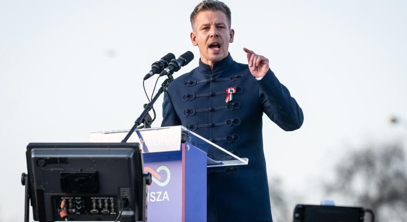Magyar Péter azt követeli, hogy a legfőbb ügyész indítson eljárást a Tisza Párt bedöntésére irányuló titkosszolgálati művelet miatt