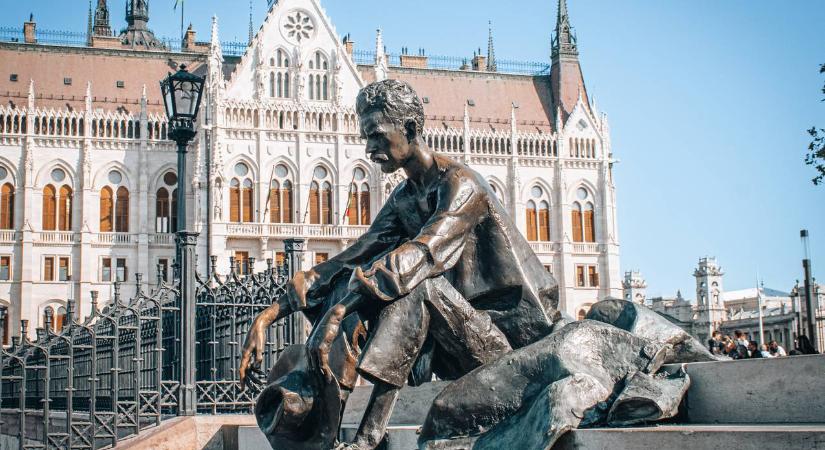 Villámkvíz: felismered József Attila verseit egyetlen sorból?