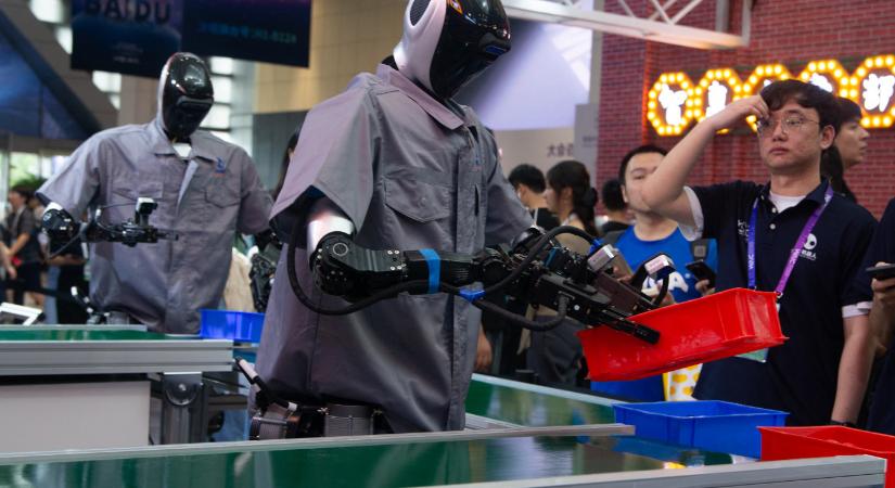 Egy új programban havi ezer dollárt kapnak a mesterséges intelligencia miatt pórul járt dolgozók