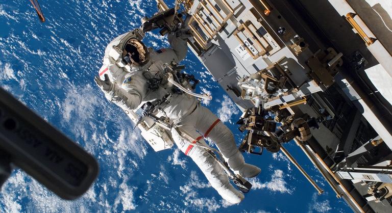 Közelednek a Nemzetközi Űrállomás végnapjai, az USA elbukhatja az űrversenyt