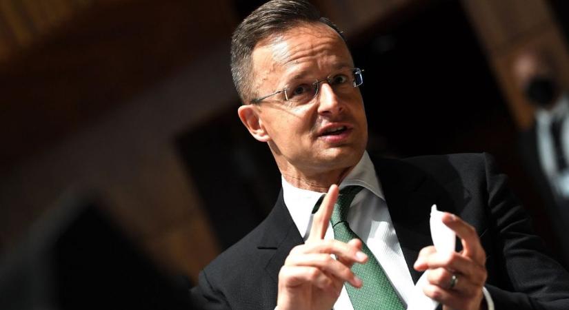 Szijjártó Péter a lehallgatási ügyről: „Összehordanak hazugságokat, álhíreket, baromságokat”
