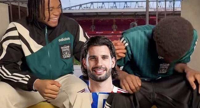 Videó: Kerkez egyértelműen őrült, Szoboszlainál nagy nevetés tört ki - liverpooli társaik jellemezték őket