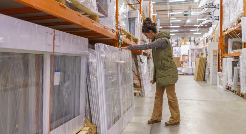 Itt a figyelmeztetés: súlyos árat fizethet az építőanyagokért, aki nem lép még márciusban – lássuk a nagymértékű drágulás részleteit