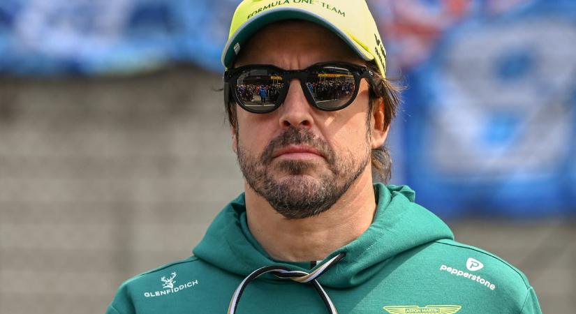Apa lett Fernando Alonso, késve érkezik Japánba
