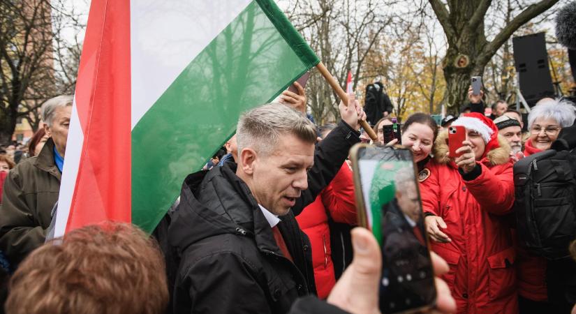 A Euronews arculatát másolva terjesztenek álhíreket Magyar Péterről