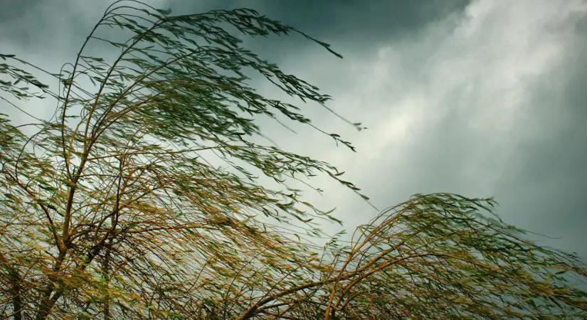 Viharos széllel jön a lehűlés, hó is lehet