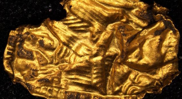 Százhuszonhét év után bukkantak ismét ritka viking kori „aranyemberkére” Norvégiában