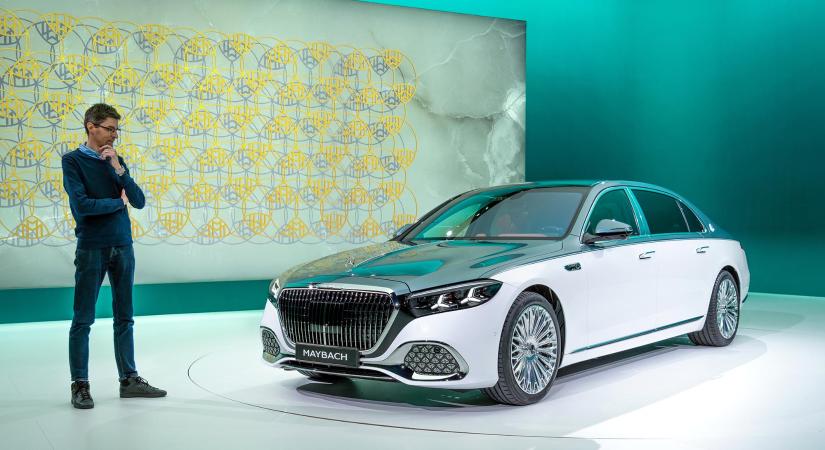 Beültünk a megújult Maybachba – V12-est nem kapunk, de mérhetetlen luxust igen