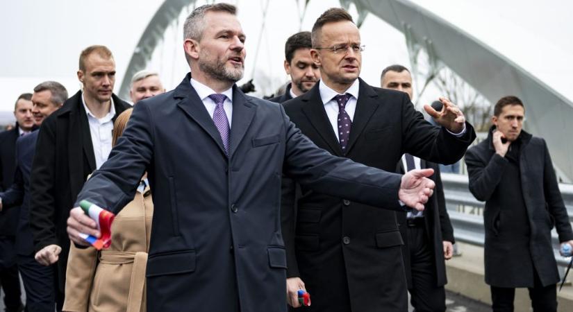 Belezavarodott a szlovák kormánypropaganda a Szijjártó-Lavrov beszélgetés értelmezésébe