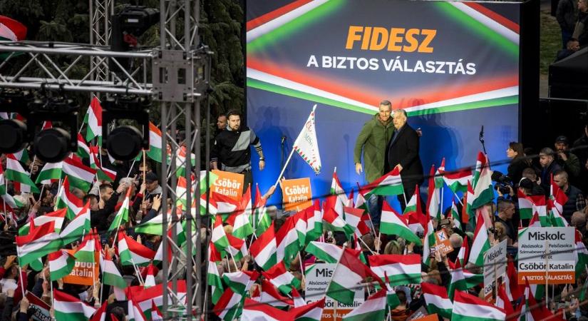Dopemantől indult Esztergomba Orbán Viktor és Lázár János