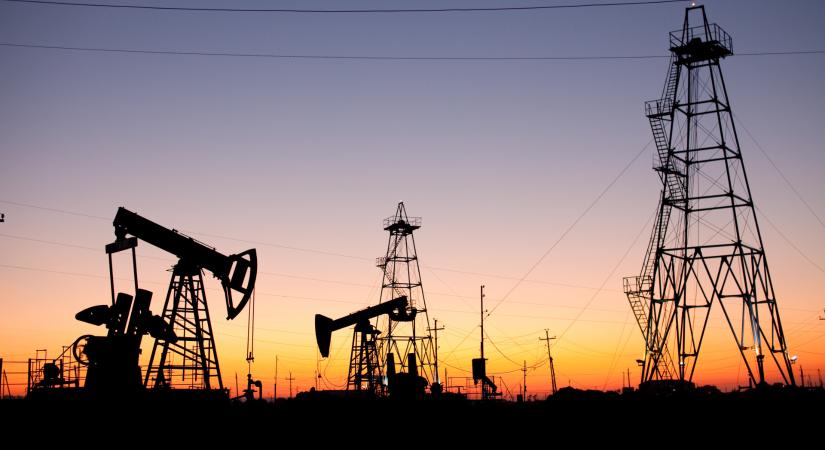 Megszólaltak az amerikai olajcégek: behúzzák a féket amiatt, ami a hábor óta a piacon zajlik