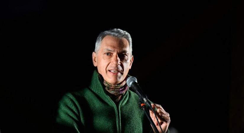 Börtönnel fenyegetőzött a tiszás provokátor: nem tudott kikezdeni Lázár Jánossal (VIDEÓ)