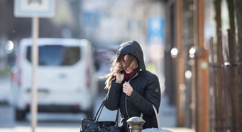Pusztító erejű széllel és özönvízzel csap le Kaposvárra a természet! Ilyen időjárás lesz holnap