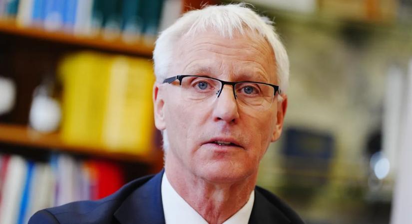 Soltész Miklós: 85 milliárdos támogatásból 70 kórház és 20 mentőállomás fog megújulni