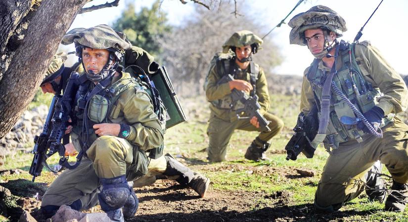 Izrael nagyarányú mozgósításra készül