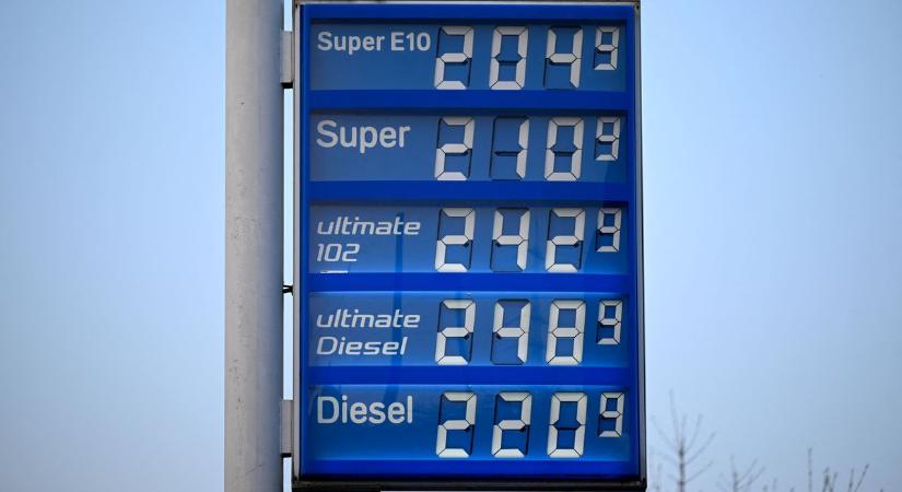 Hoppá: Németországban már üzemanyaghiányra készülnek