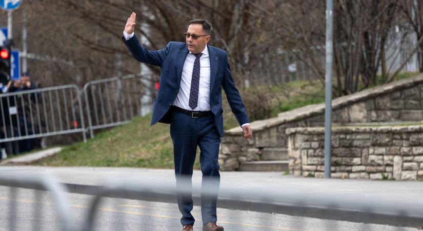 Az NVB szerint belefér, hogy Pócs János iskolásokat riogatott a háborúval március 15-e alkalmából