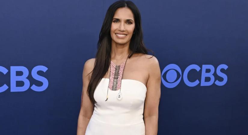 A gönyörű indiai műsorvezető, Padma Lakshmi bármiről beszélhet, a nézők biztosan a dekoltázsára figyelnek — dögös galéria