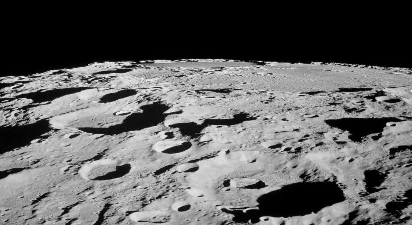 Jóval kevesebb víz lehet a Holdon, mint gondolták – és ez a NASA terveinek is keresztbe tehet